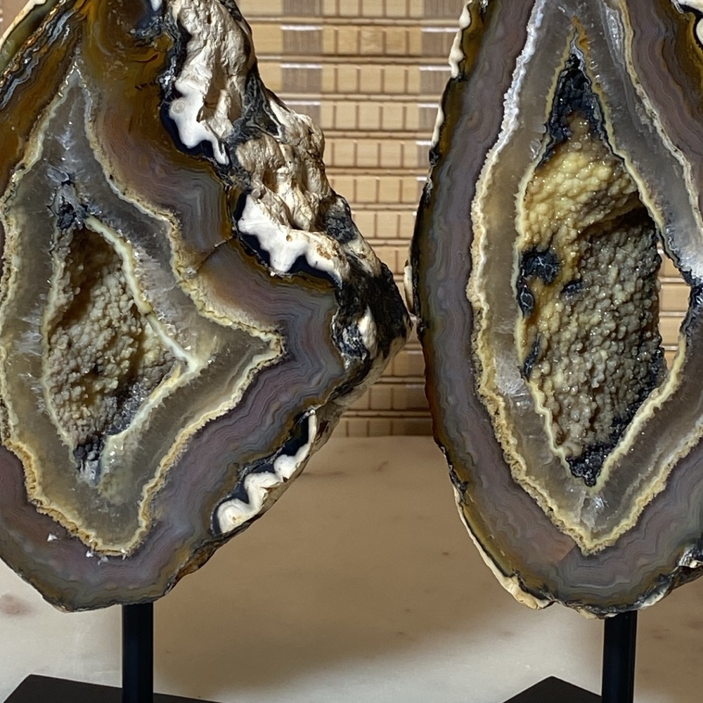 AGATE GEODE ON STAND SET - Picture 11 of 13